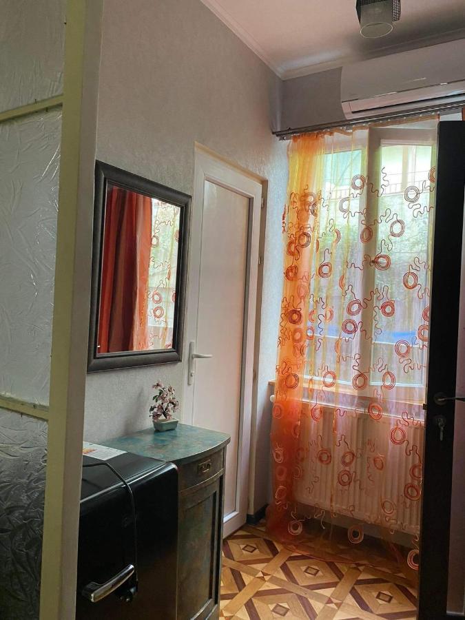 Дом 8 Lägenhet Tbilisi Exteriör bild