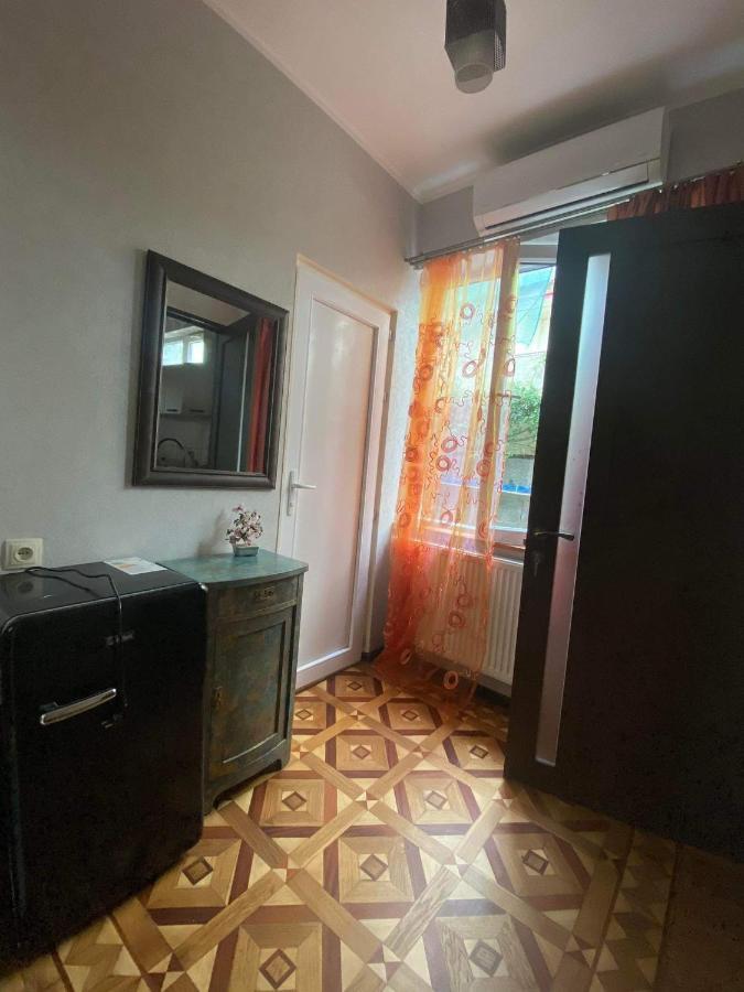 Дом 8 Lägenhet Tbilisi Exteriör bild