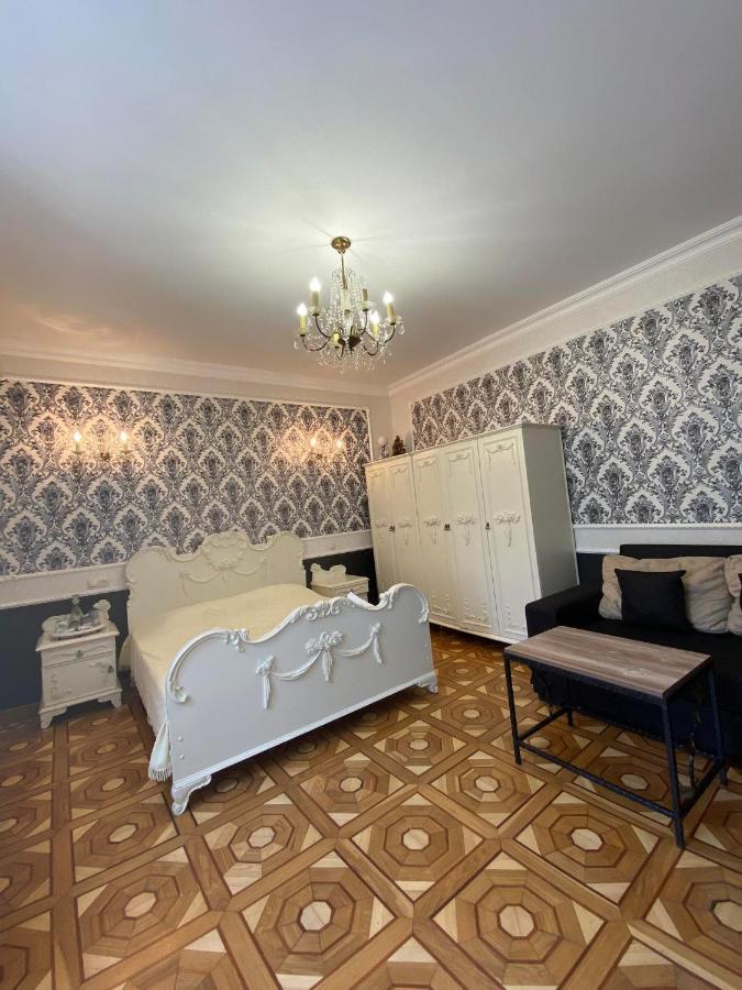 Дом 8 Lägenhet Tbilisi Exteriör bild